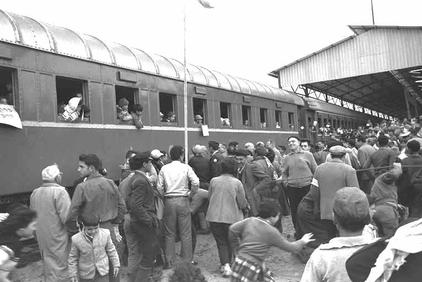Photo at the dedication ceremony of the new goods line in Kfar Sava, 1961