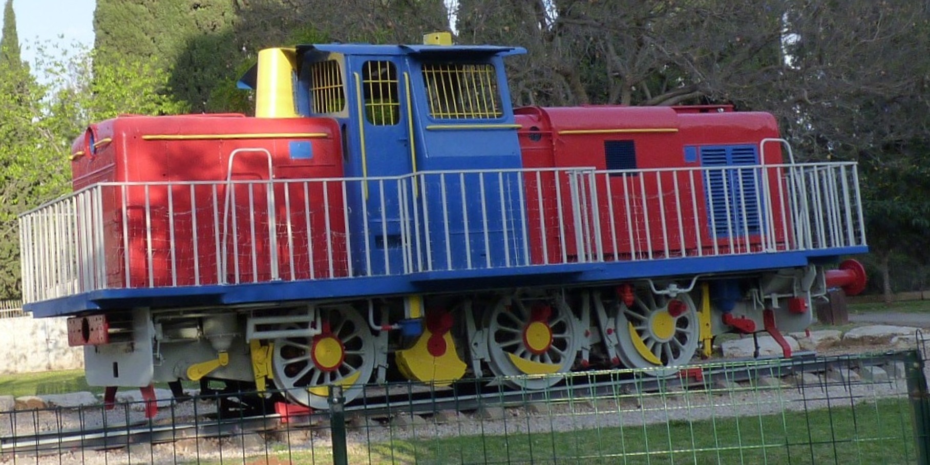 Photo of Esslingen diesel engine Israel Railway No. 223, Gan Hakatar, Rehov HaGalil, Kfar Sava, 2016